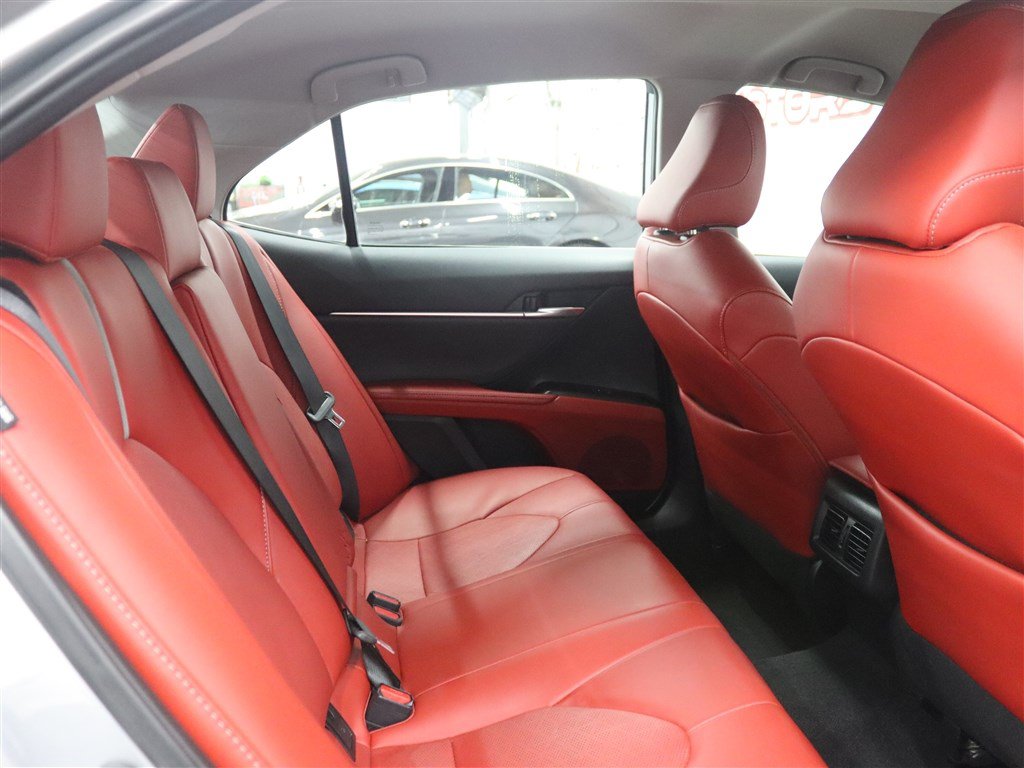 Used 2024 Toyota Camry XSE FWD image 21