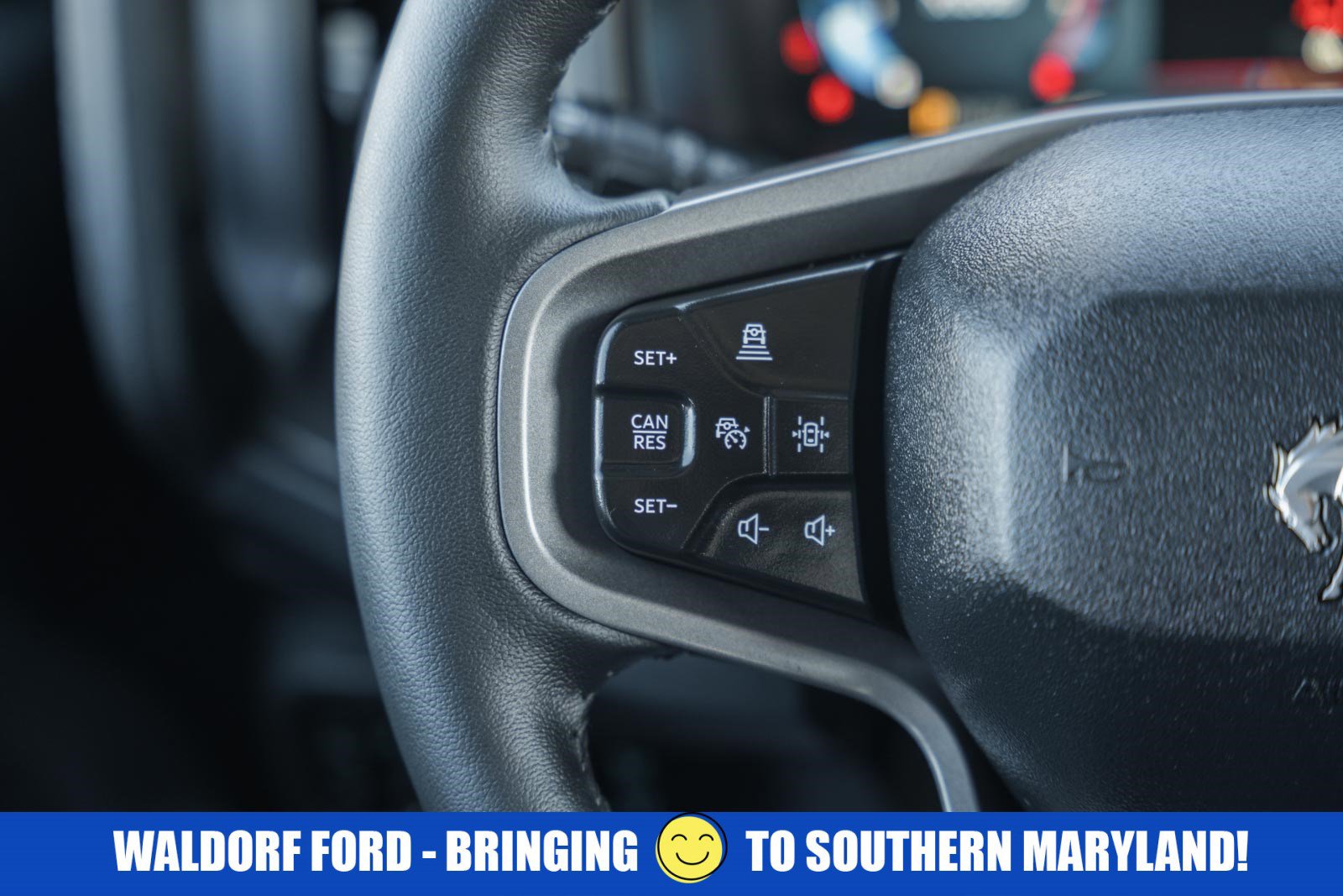 Used 2025 Ford Bronco Badlands image 33