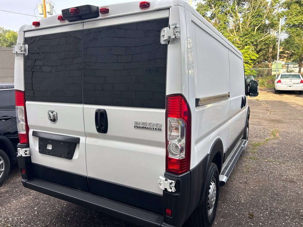 Used 2025 RAM ProMaster 2500 w/ U-Haul Equipment Group FWD image 6
