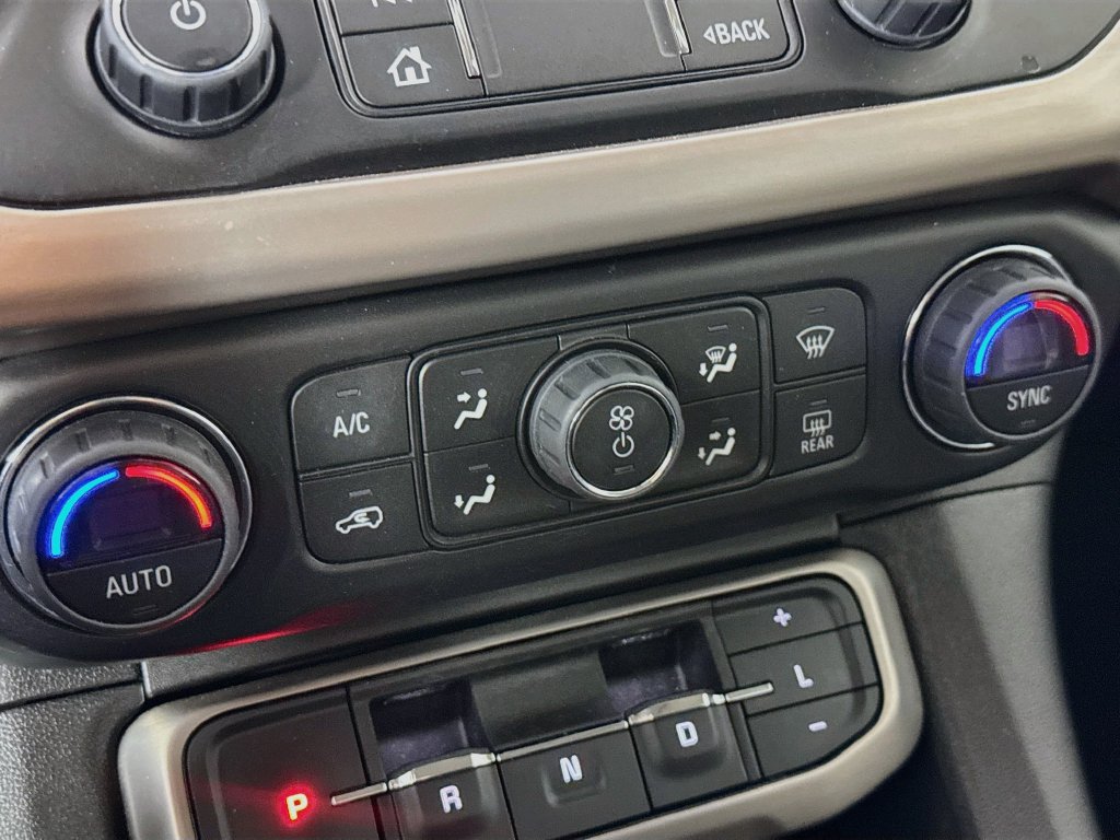 Used 2023 GMC Acadia Denali w/ Denali Ultimate Package FWD image 16