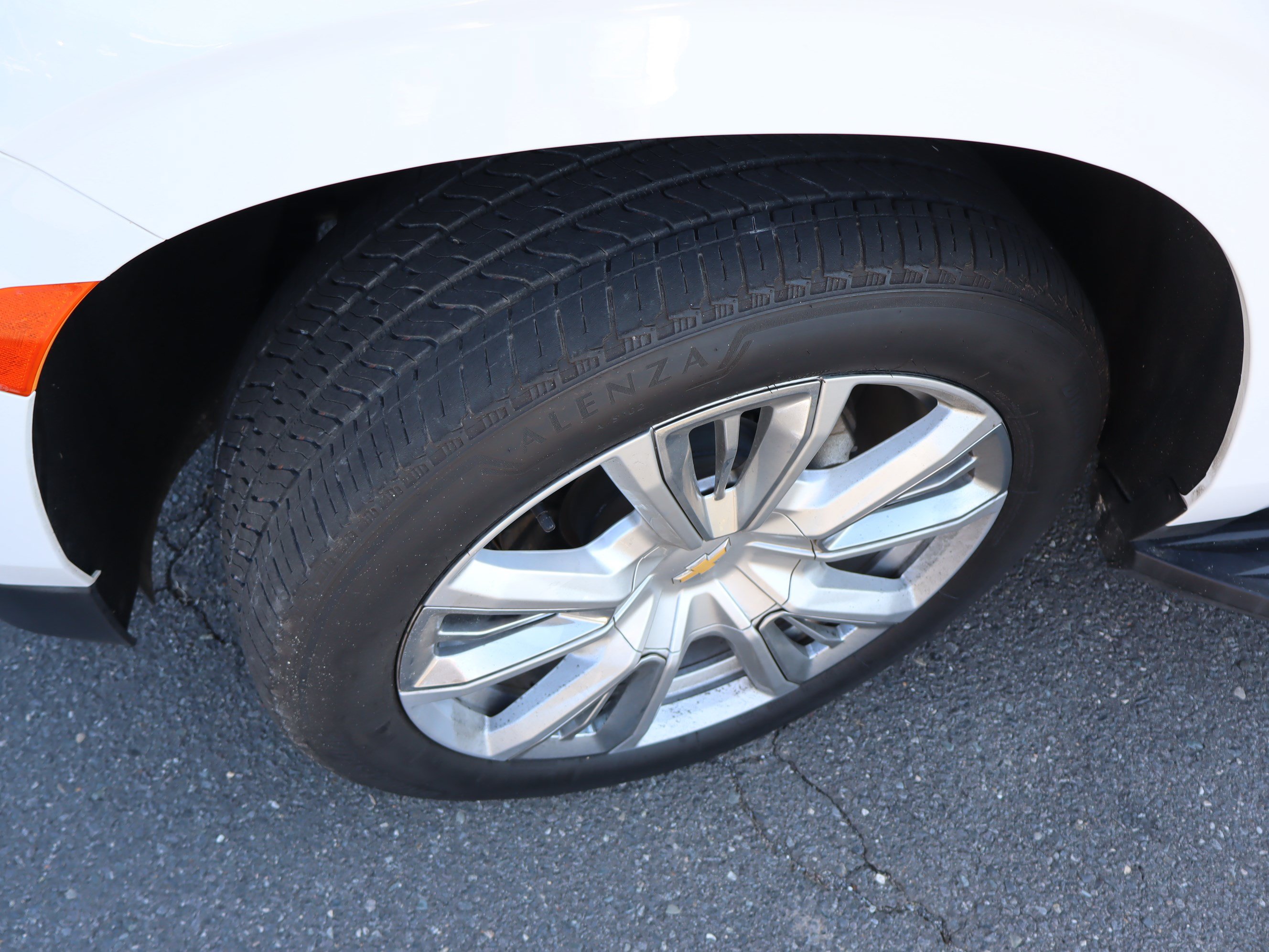Used 2023 Chevrolet Tahoe High Country AWD/4WD image 45