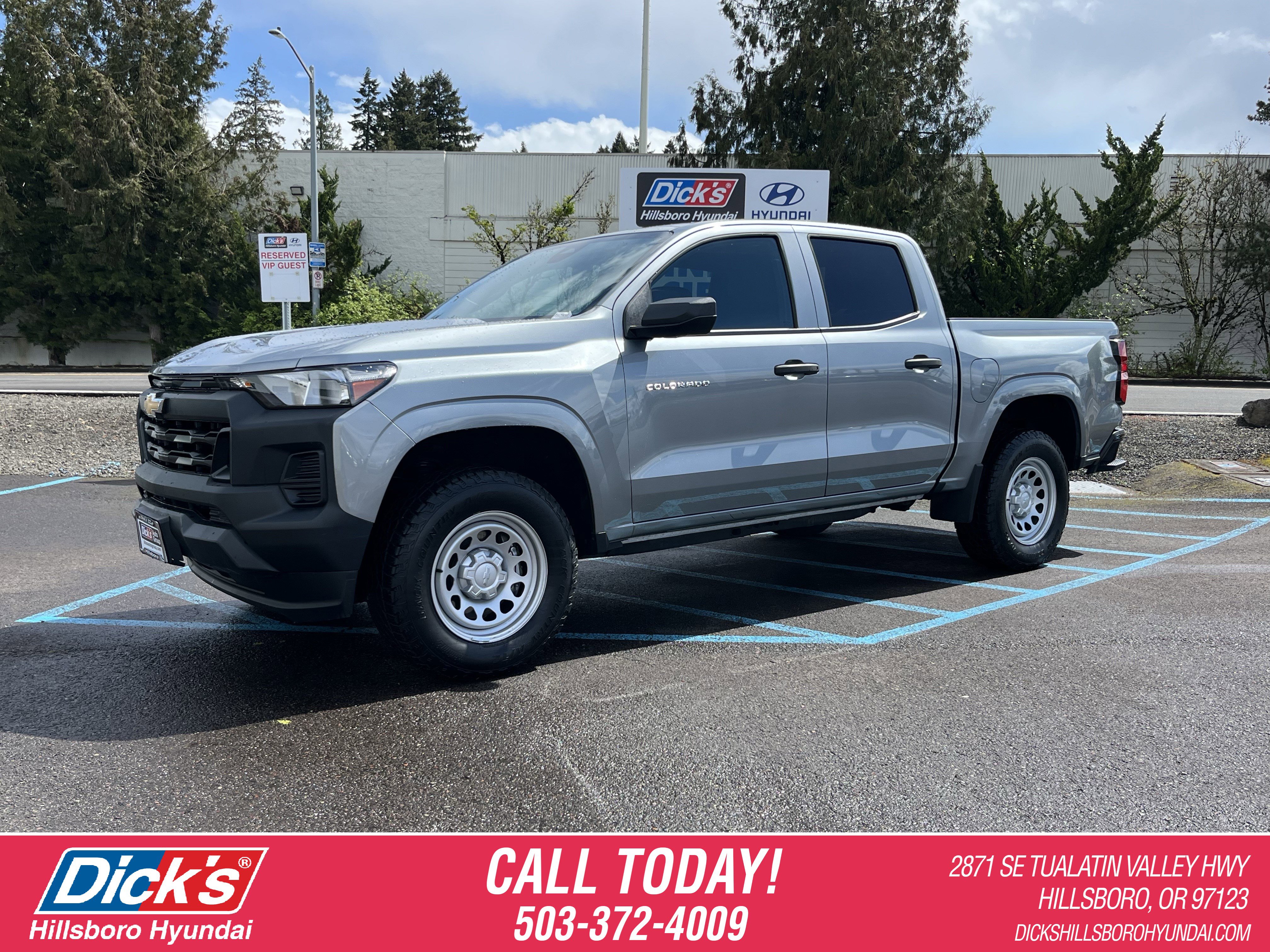 Used 2023 Chevrolet Colorado W/T image 1