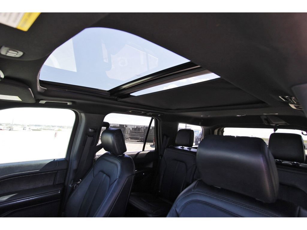 Used 2019 Ford Expedition Limited w/ Equipment Group 301A image 28