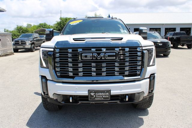 Used 2024 GMC Sierra 2500 Denali Ultimate w/ Max Trailering Package AWD/4WD image 2
