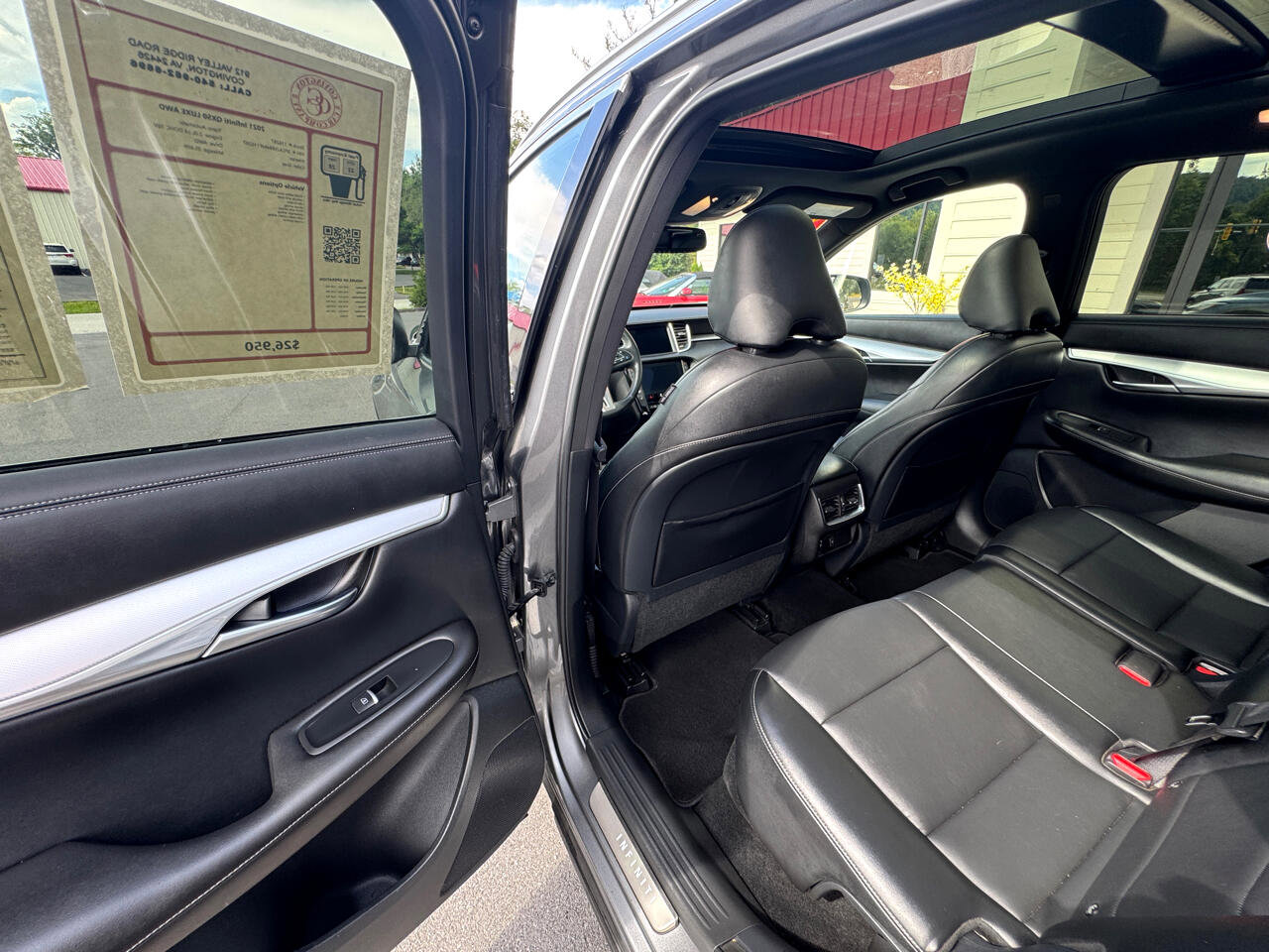 Used 2021 INFINITI QX50 Luxe w/ Appearance Package image 12