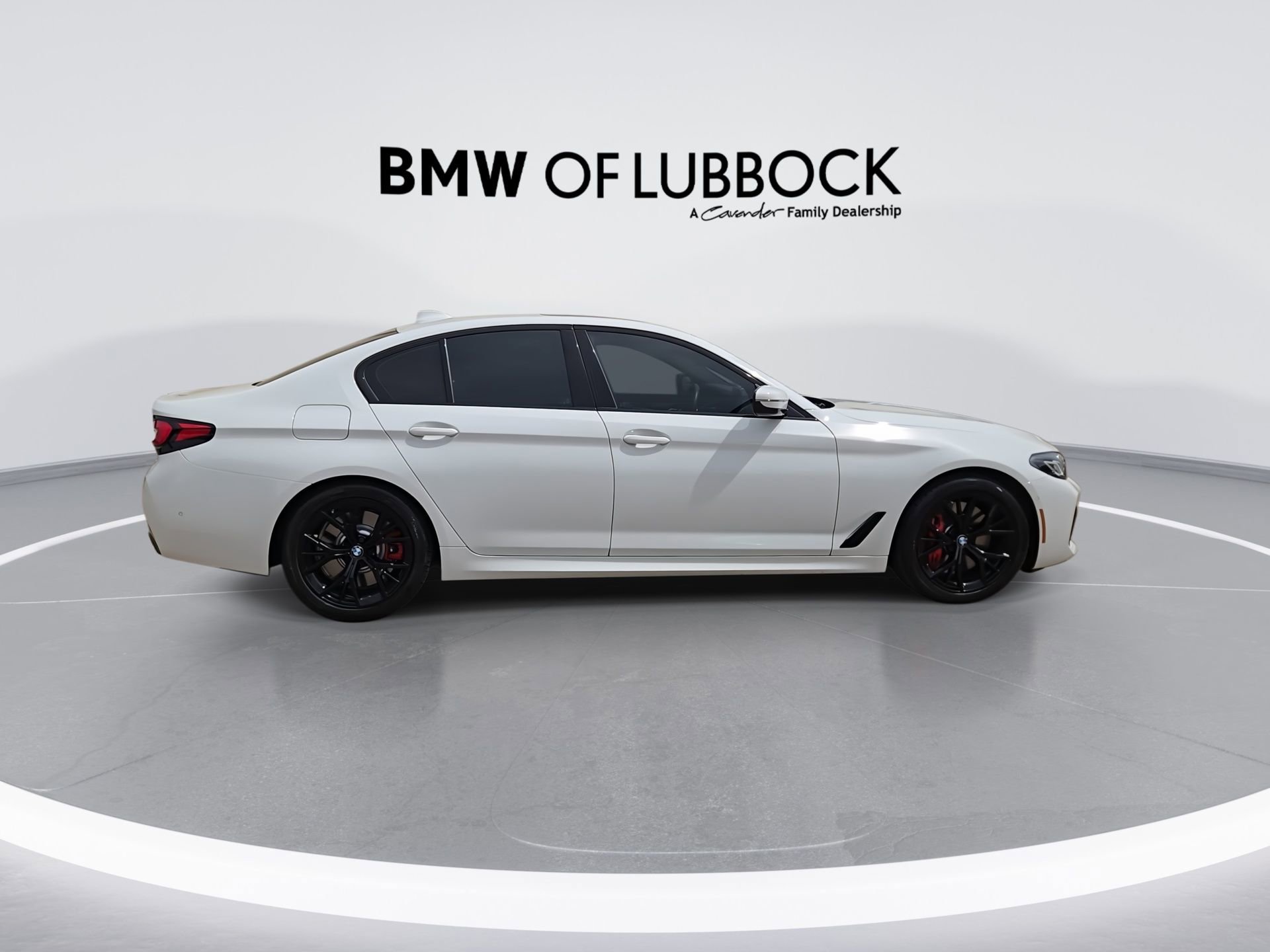 Certified 2022 BMW 540i xDrive w/ Executive Package AWD/4WD image 9