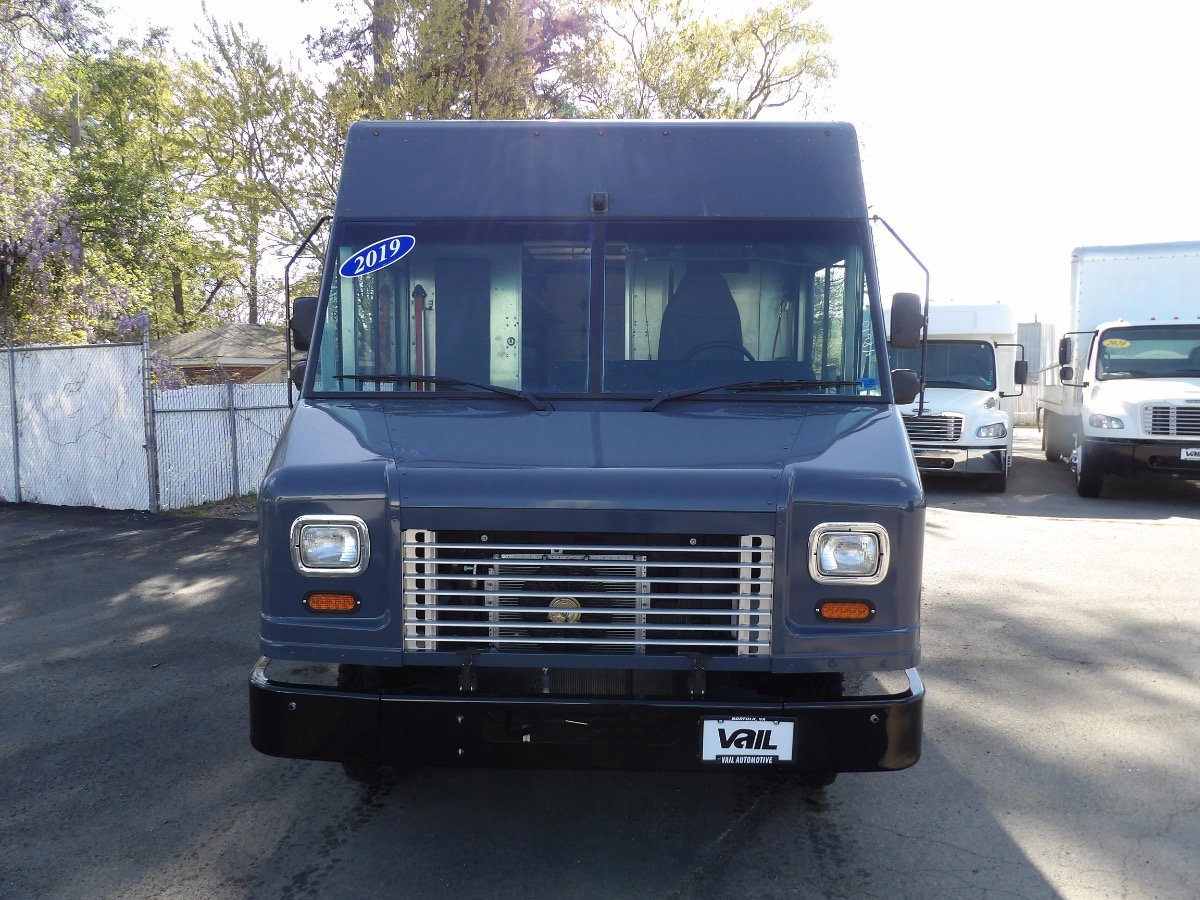 Used 2019 Ford E-450 and Econoline 450 Super Duty image 5