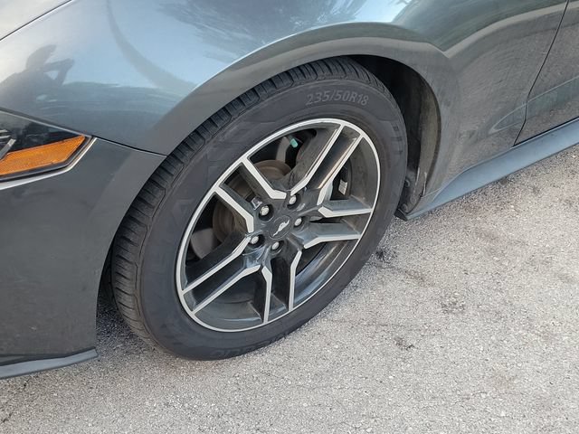 Used 2020 Ford Mustang Premium RWD image 4