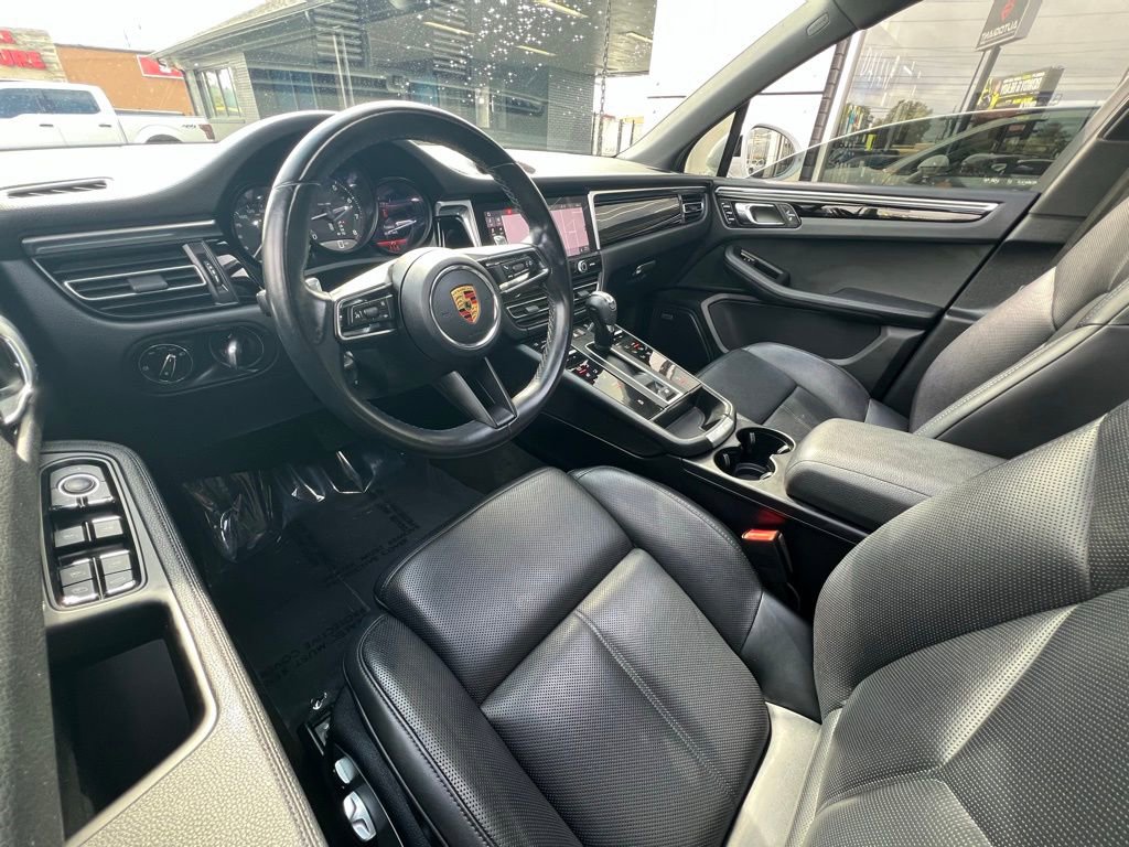 Used 2022 Porsche Macan image 14