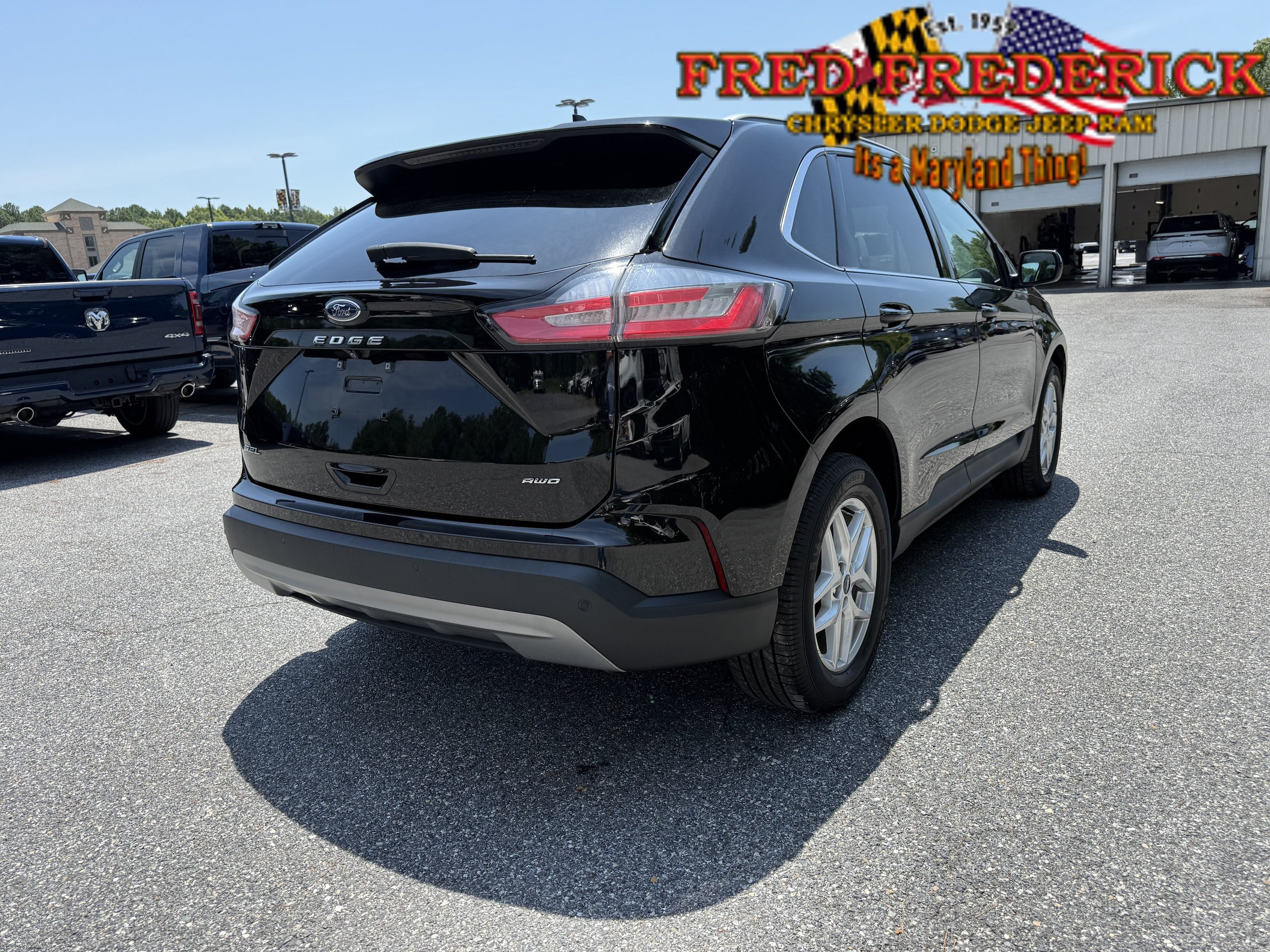 Used 2022 Ford Edge SEL w/ Convenience Package AWD/4WD image 8