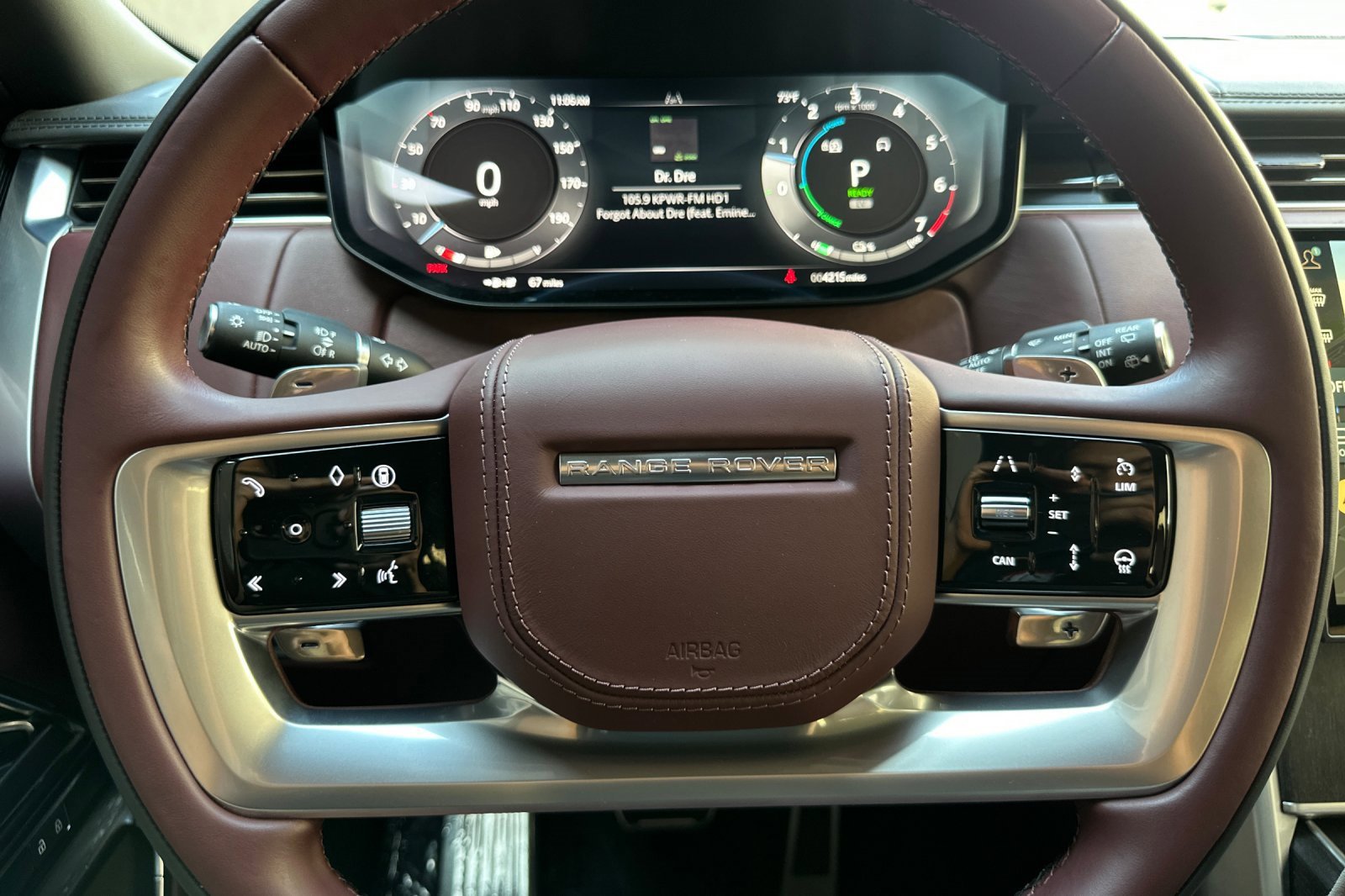 Used 2024 Land Rover Range Rover Autobiography image 27