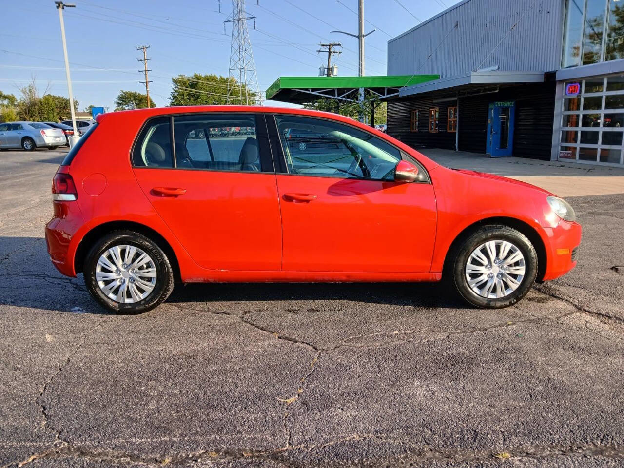 Used 2010 Volkswagen Golf 4-Door image 3