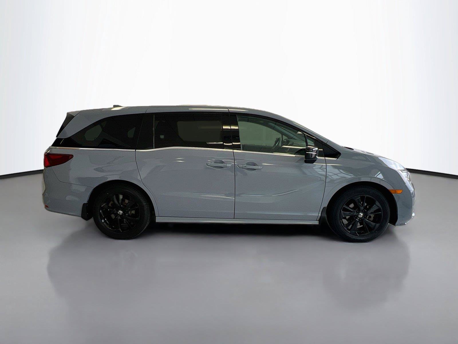 Used 2023 Honda Odyssey Sport image 16
