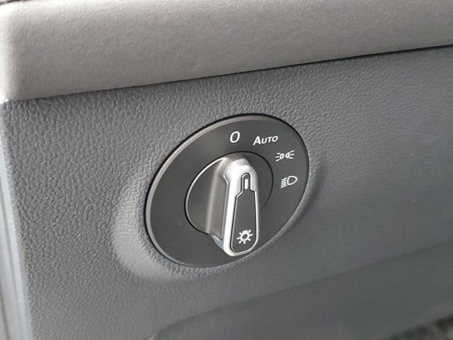 New 2026 Volkswagen Taos SE image 15