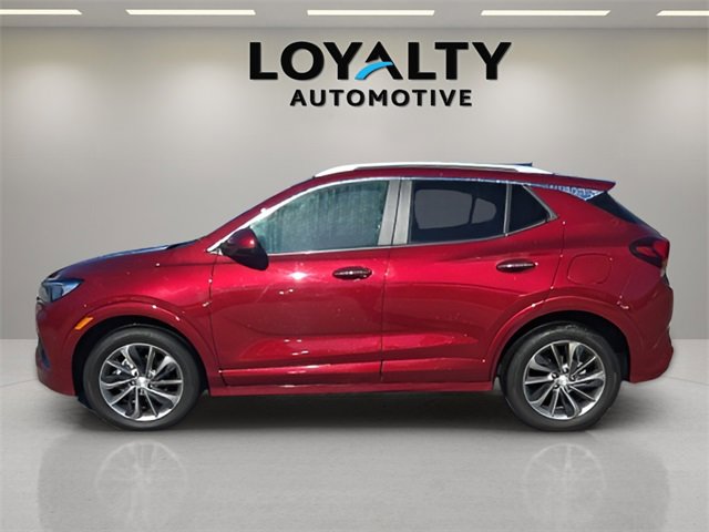Used 2023 Buick Encore GX Select w/ Sport Touring Package image 2