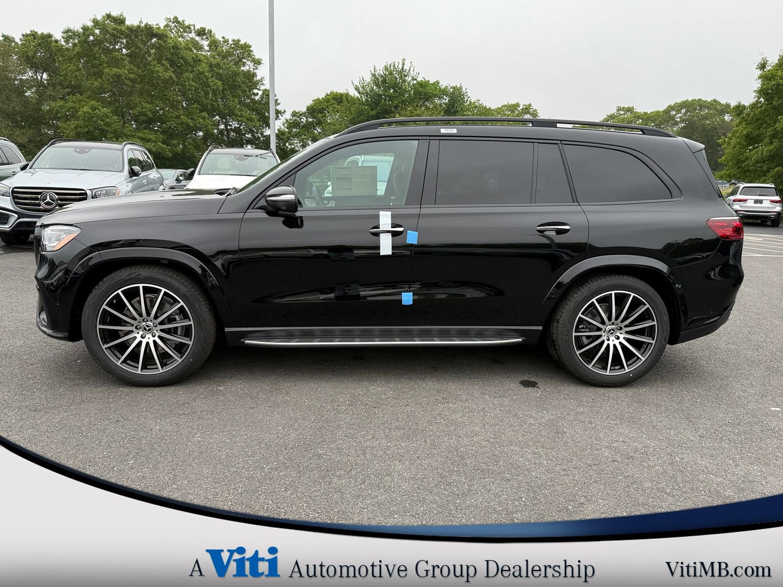 Used 2025 Mercedes-Benz GLS 580 4MATIC image 5