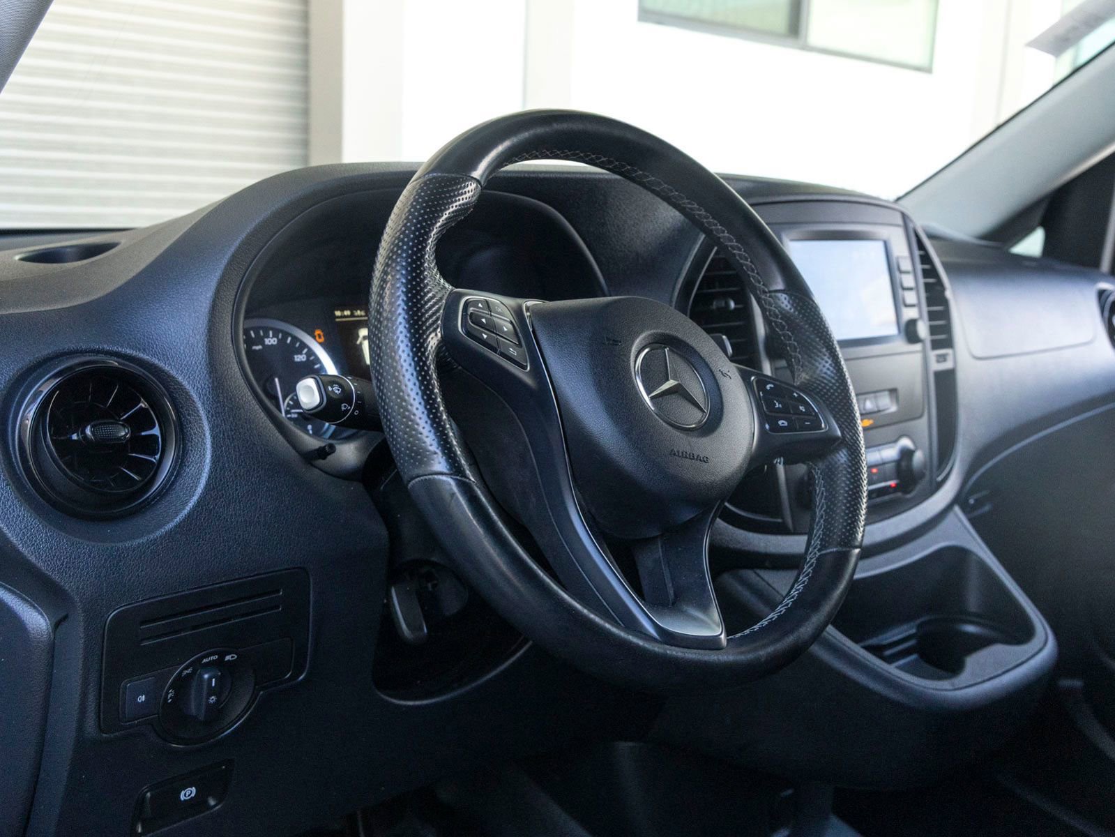 Used 2022 Mercedes-Benz Metris image 15