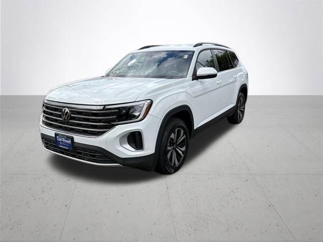 Used 2024 Volkswagen Atlas SE AWD/4WD image 2