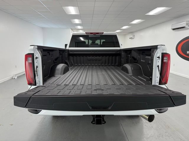 New 2026 GMC Sierra 2500 Denali w/ Denali Reserve Package AWD/4WD image 9