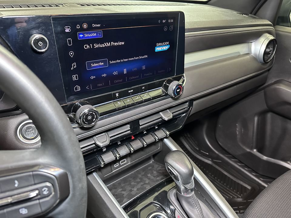 Used 2023 Chevrolet Colorado LT image 40