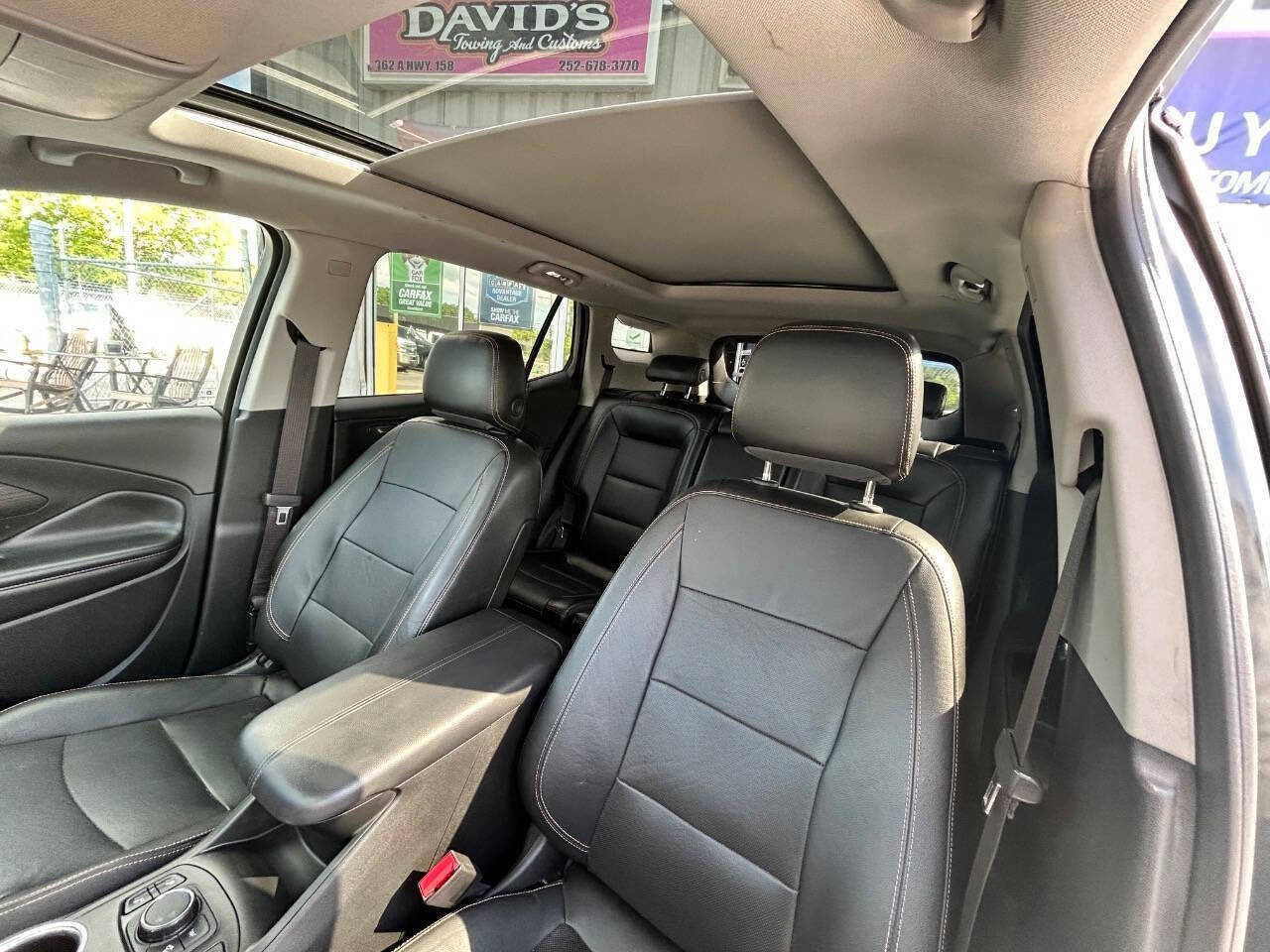 Used 2018 GMC Terrain SLT w/ Infotainment Package II FWD image 5