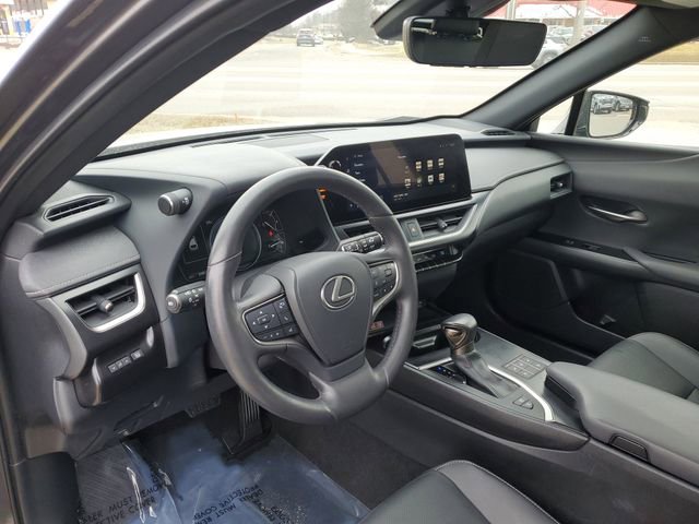 Used 2023 Lexus UX 250h AWD w/ Accessory Package (Z1) image 8