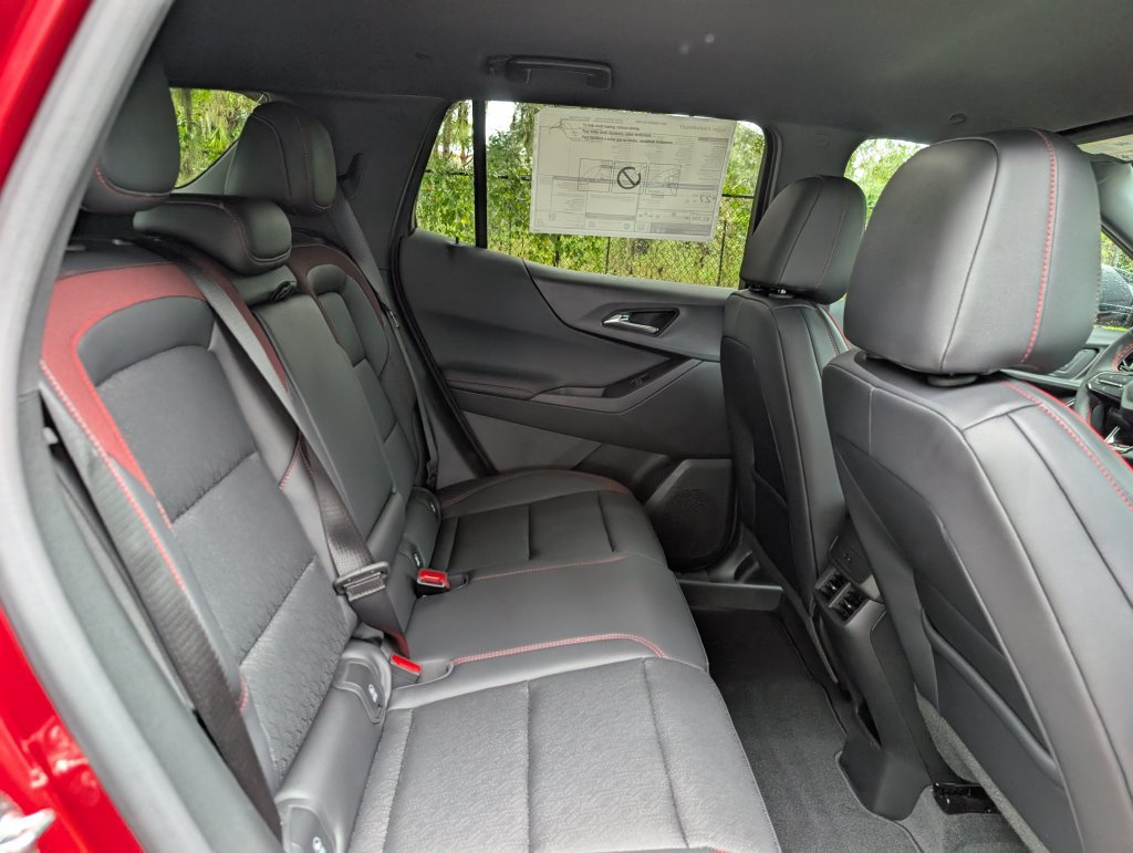 New 2027 Chevrolet Equinox RS FWD image 18