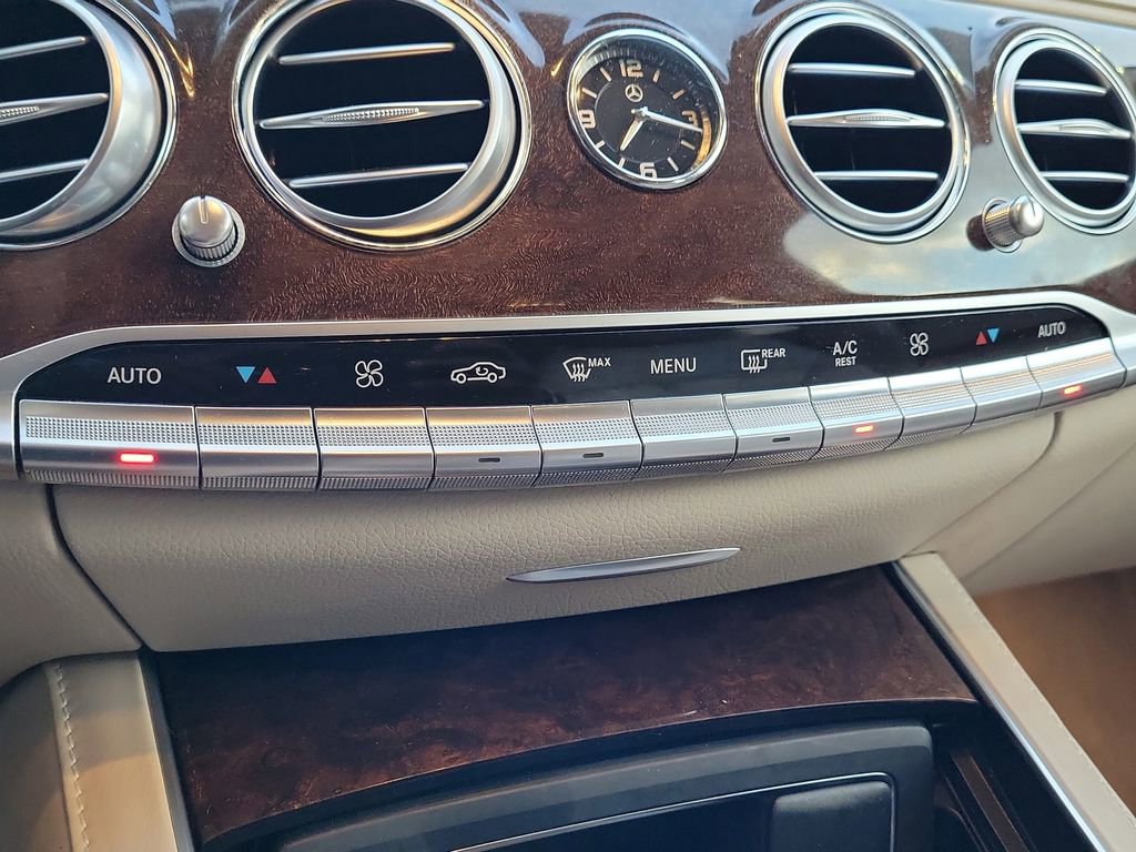 Used 2018 Mercedes-Benz S 560 Sedan image 35