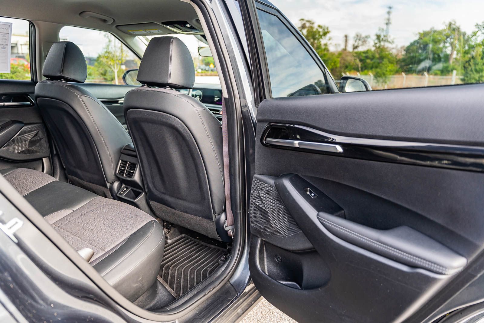 Used 2024 Kia Seltos S image 13