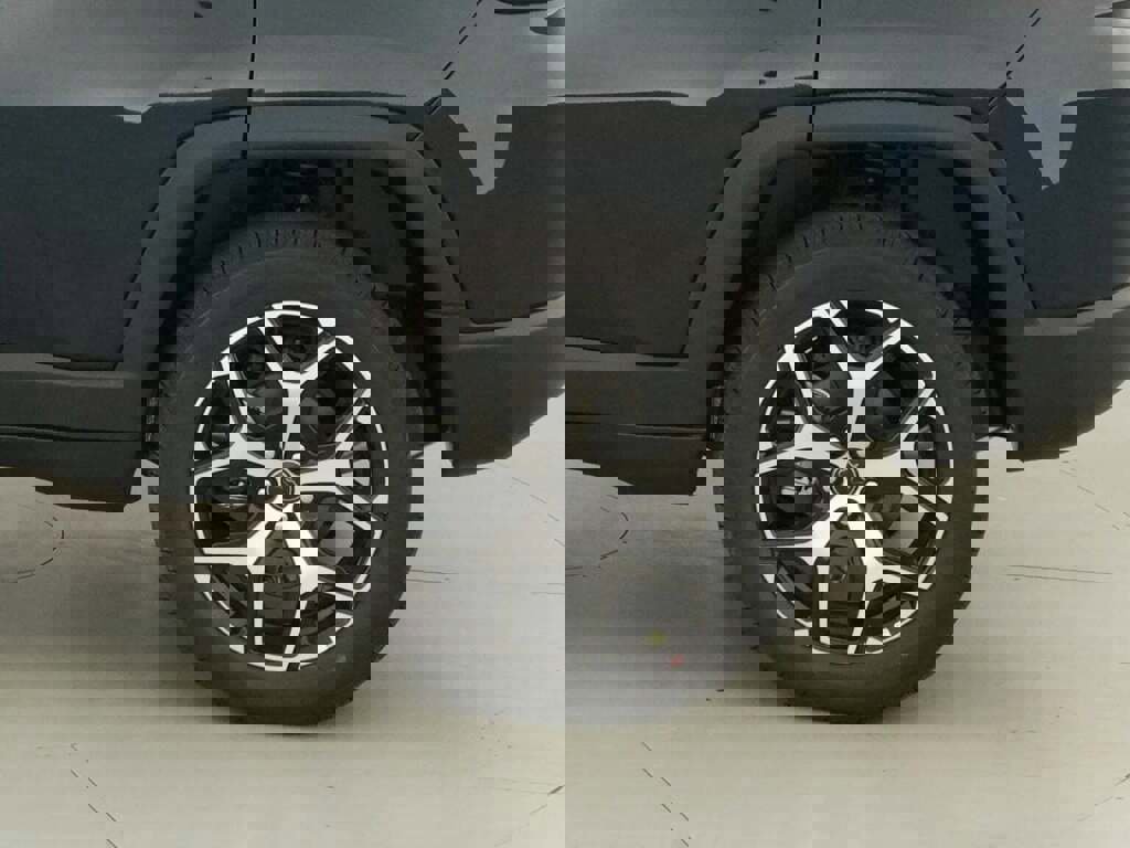 New 2026 Jeep Compass Limited image 35