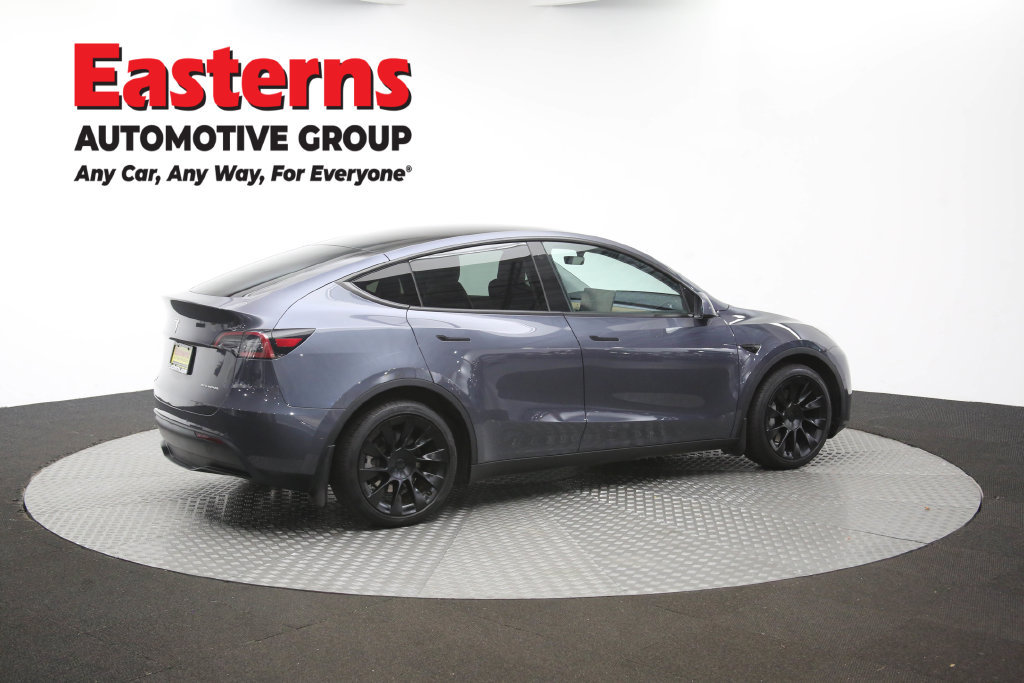 Used 2022 Tesla Model Y Long Range AWD/4WD image 39