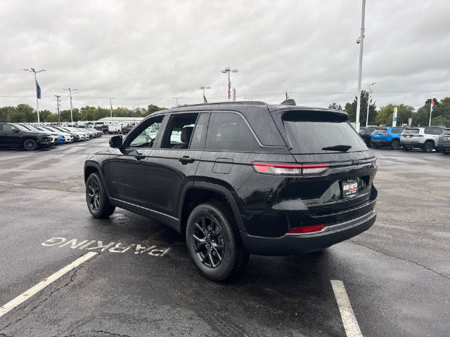 New 2027 Jeep Grand Cherokee Altitude AWD/4WD image 5