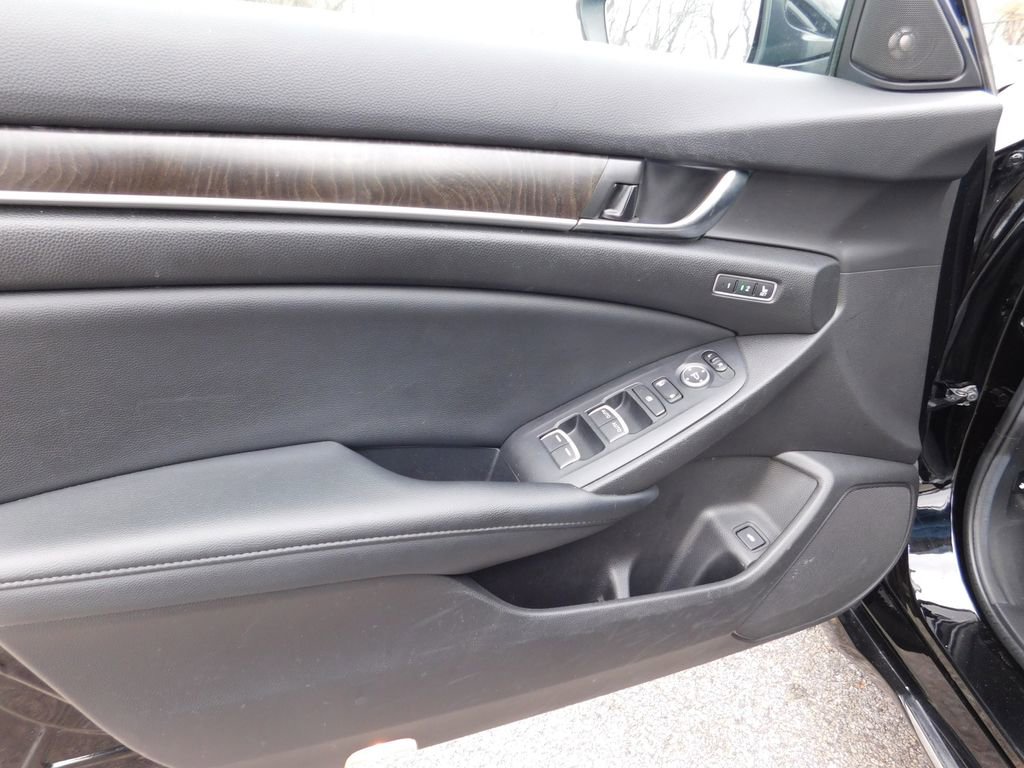 Used 2022 Honda Accord EX-L image 14