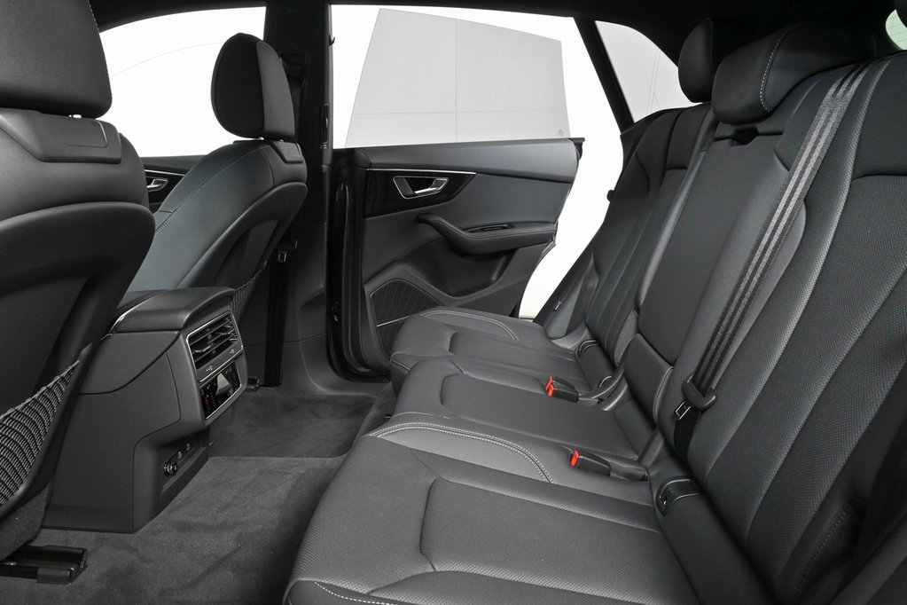 New 2025 Audi Q8 Premium Plus image 16