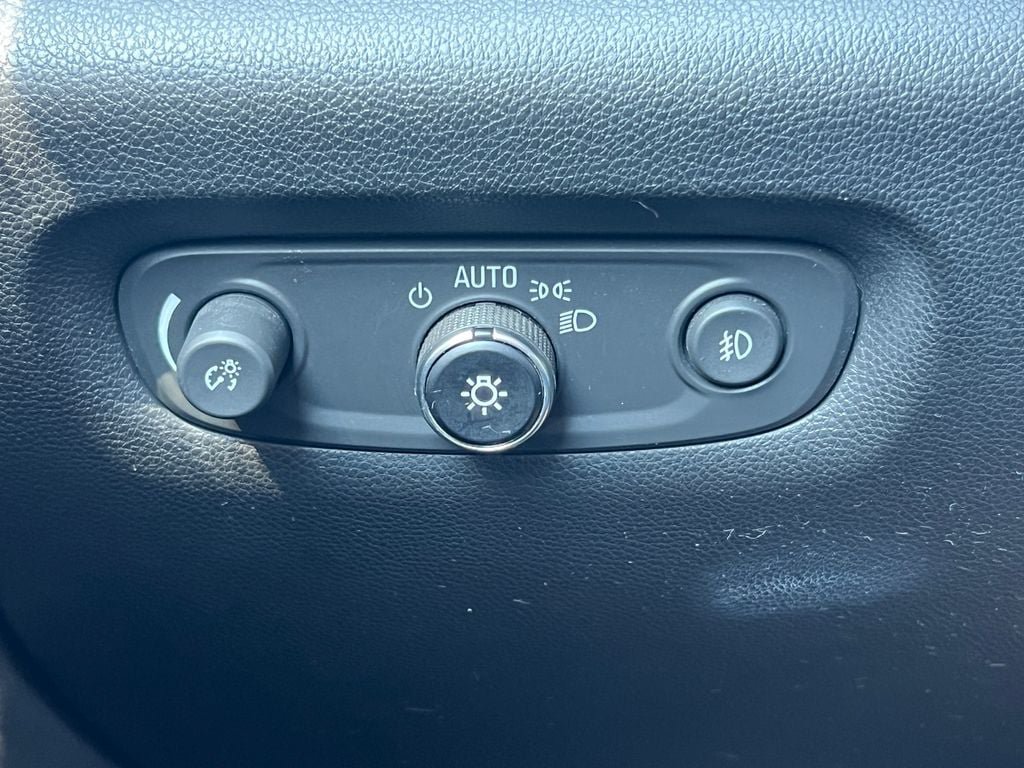 Used 2018 Chevrolet Traverse LT AWD/4WD image 20