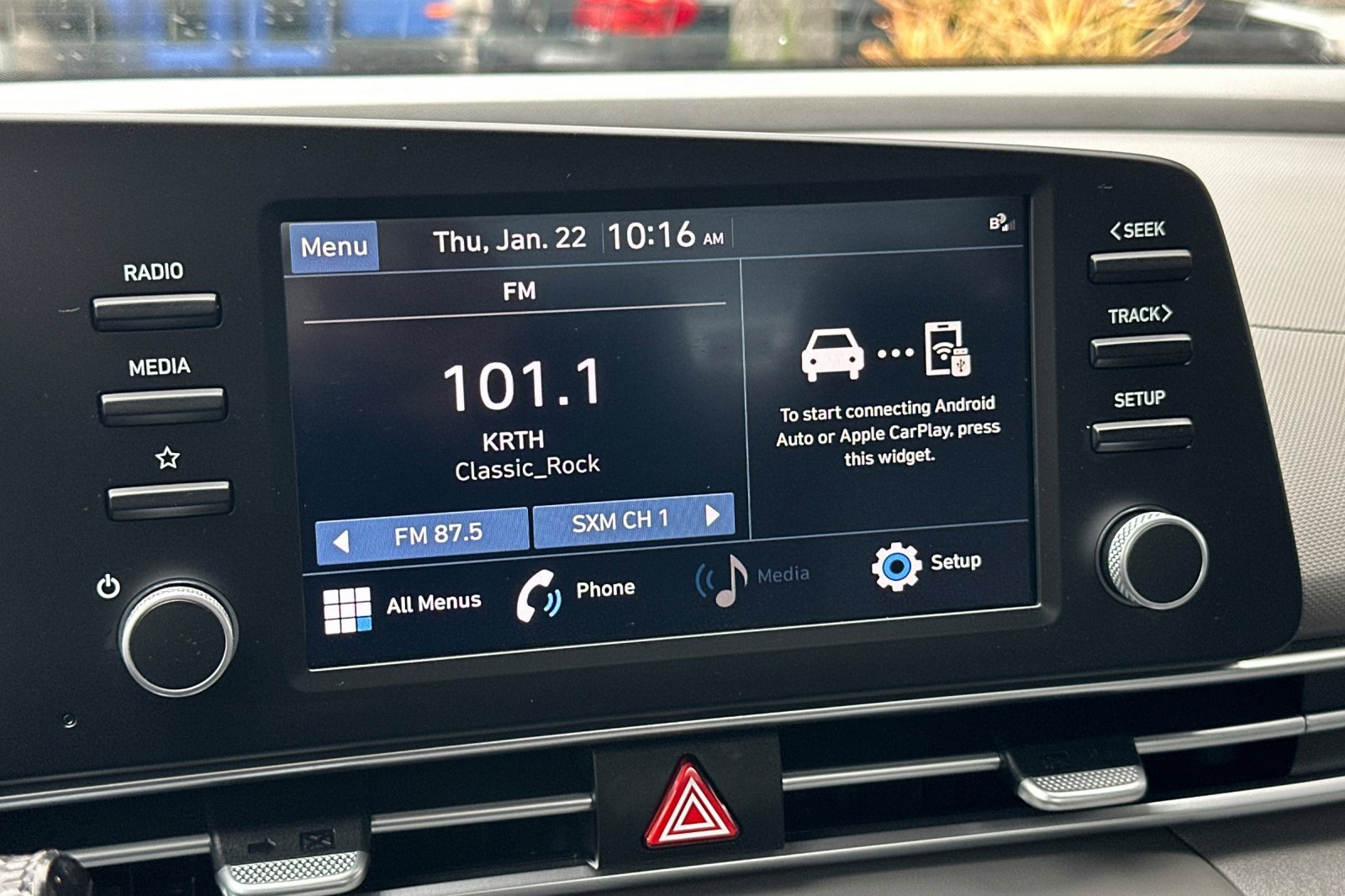 Used 2023 Hyundai Elantra SEL image 17