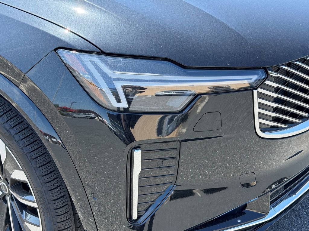 Certified 2025 Volvo XC90 T8 Ultra w/ Protection Package Premier AWD/4WD image 12