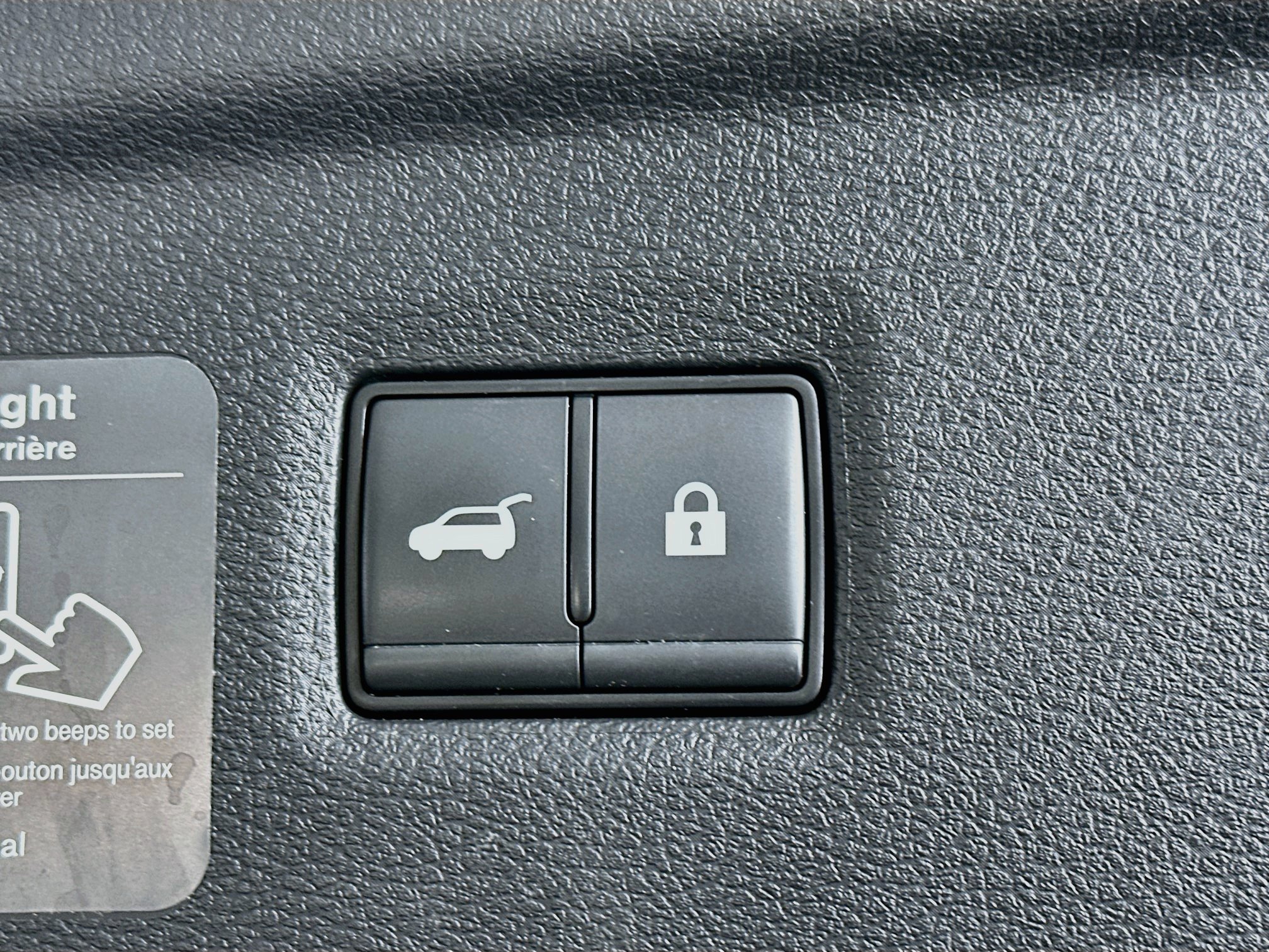 Used 2023 INFINITI QX50 Luxe FWD image 28
