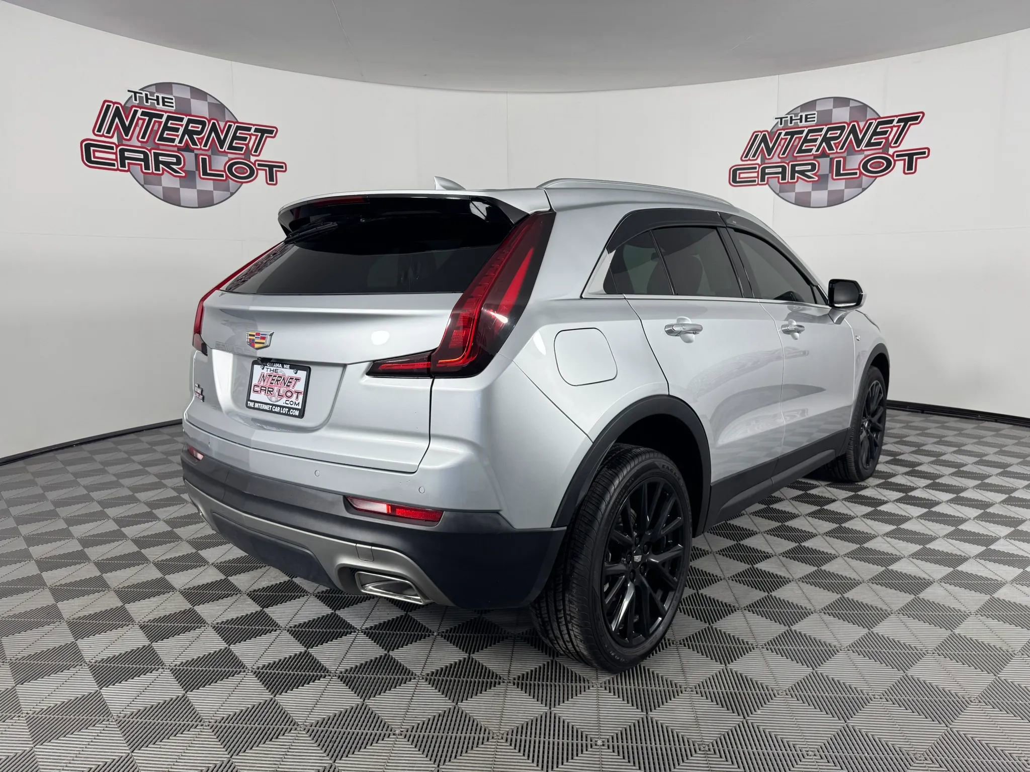 Used 2021 Cadillac XT4 Luxury w/ LPO, Onyx Sport Package AWD/4WD image 7