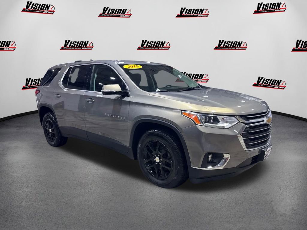 Used 2018 Chevrolet Traverse LT image 3