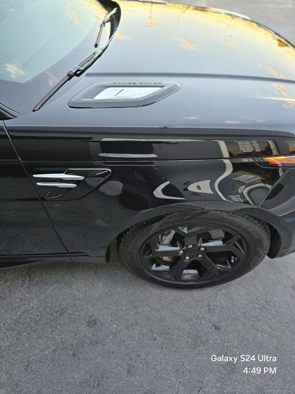 Used 2020 Land Rover Range Rover Sport HSE image 19