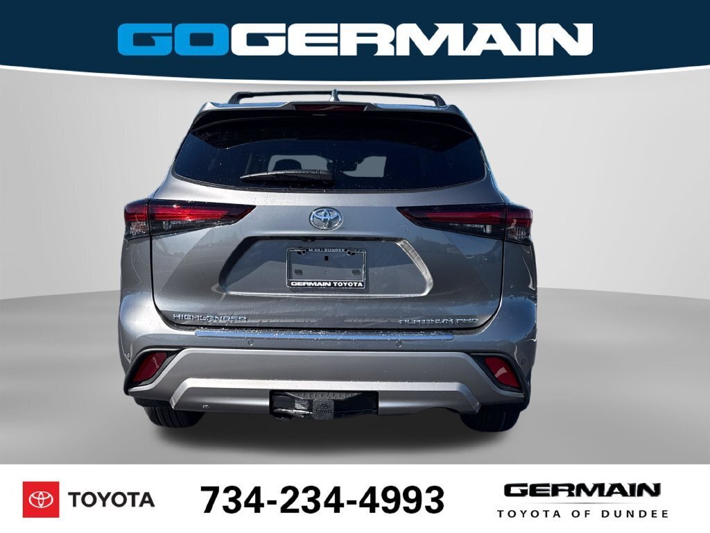 New 2026 Toyota Highlander Platinum AWD/4WD image 1
