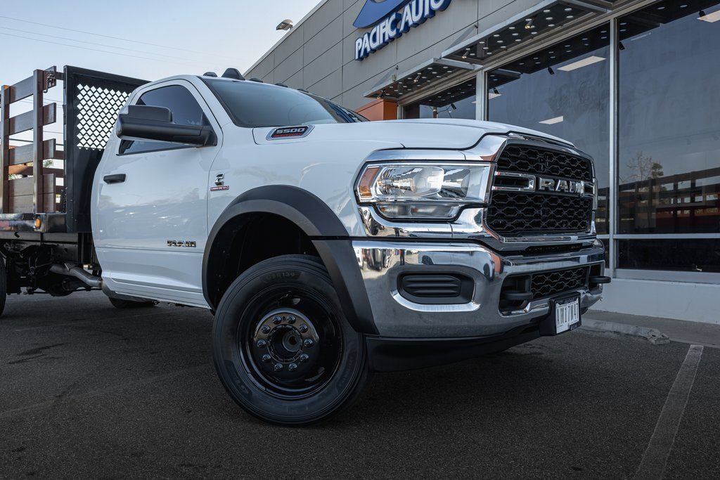 Used 2019 RAM 5500 Tradesman RWD image 3