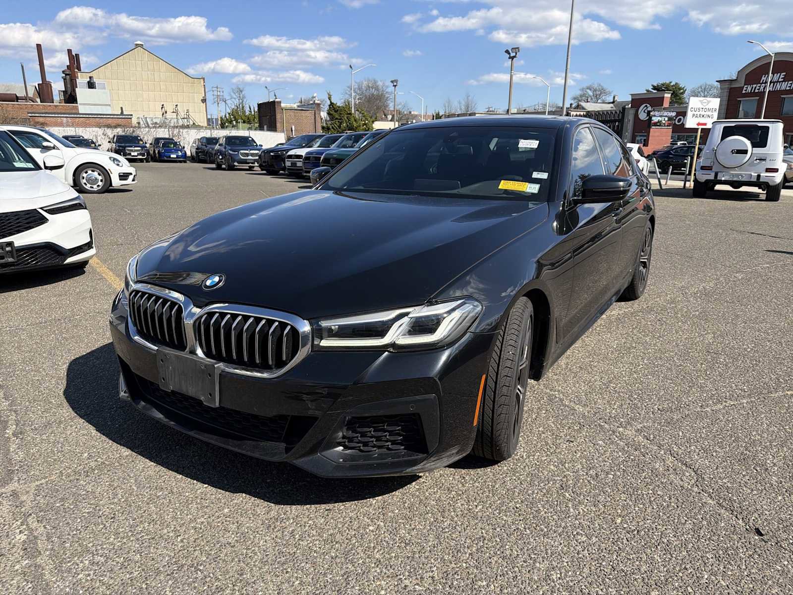 Used 2023 BMW 530i xDrive w/ M Sport Package image 3