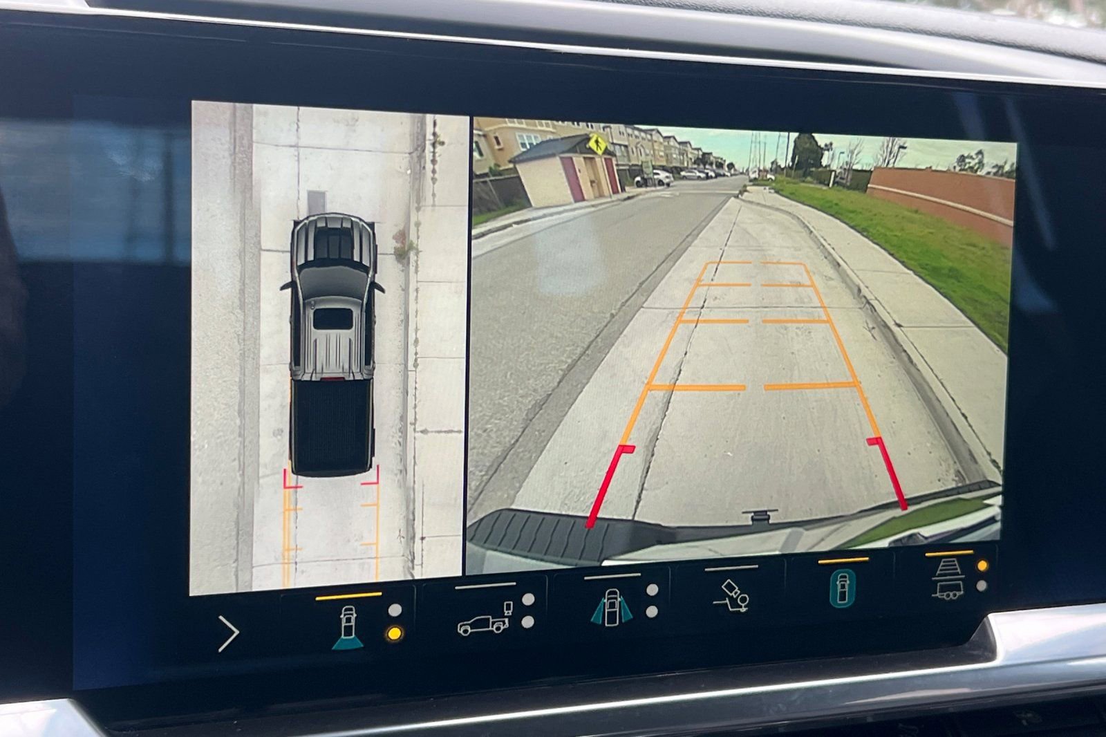 Used 2022 Chevrolet Silverado 1500 LT Trail Boss w/ LT Trail Boss Premium Package image 19