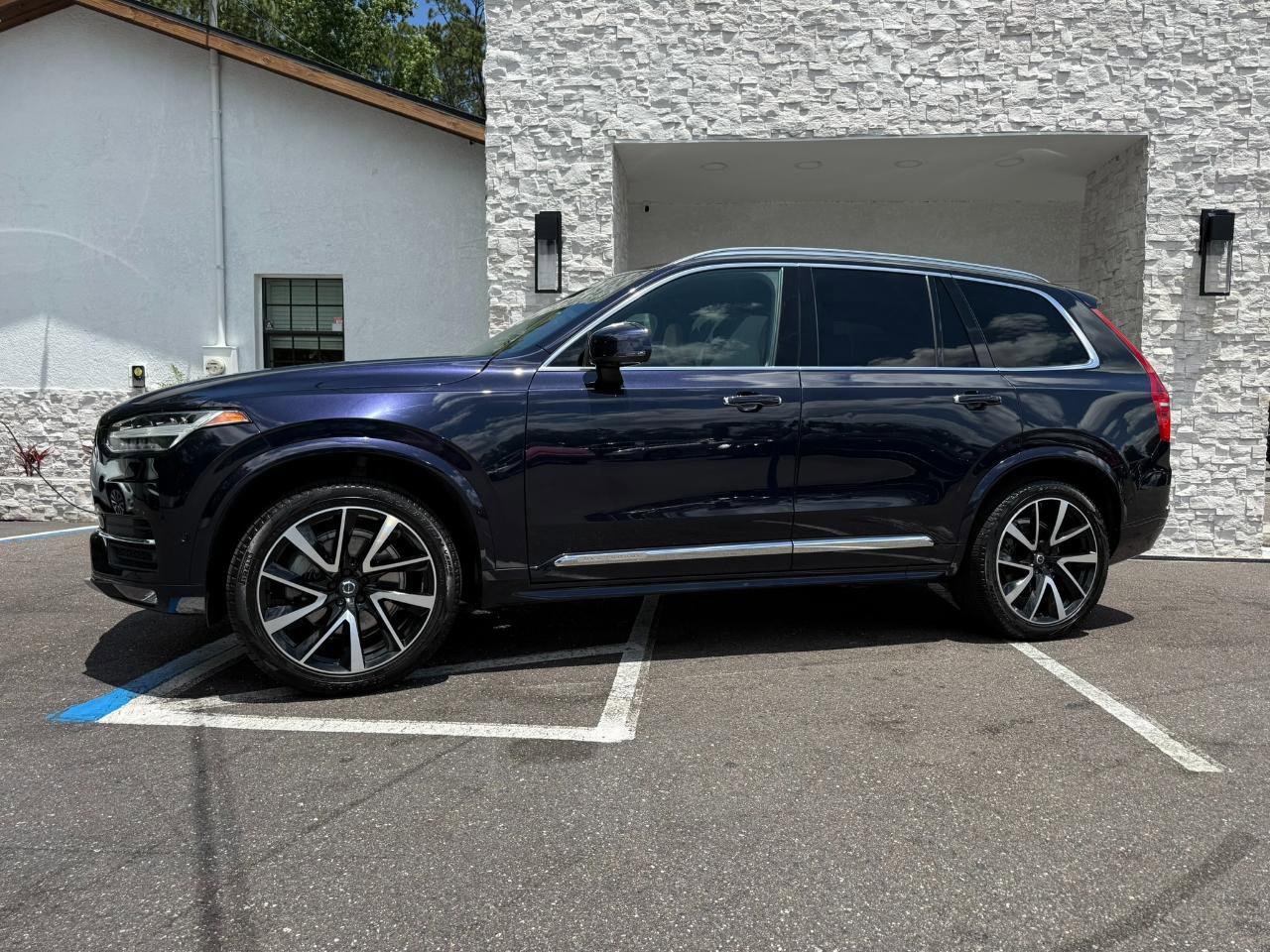 Used 2019 Volvo XC90 T6 Inscription w/ Advanced Package AWD/4WD image 2