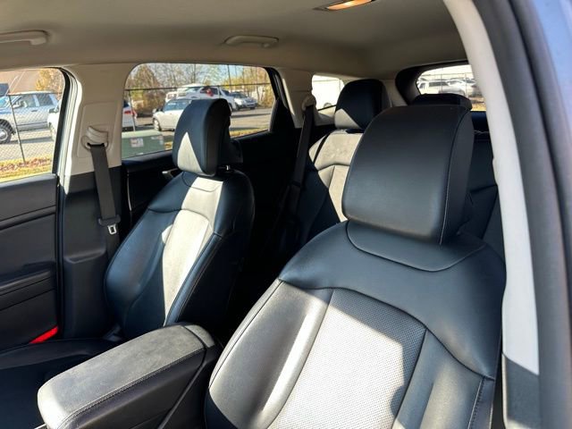 Used 2023 Kia Sportage EX image 8