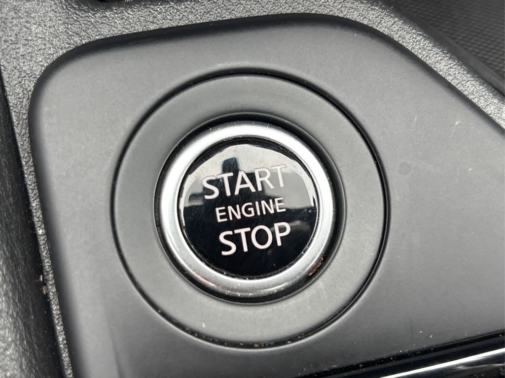 Used 2025 Nissan Sentra S image 28