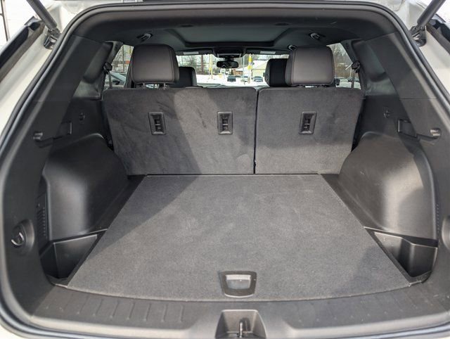 Used 2022 Chevrolet Blazer Premier w/ Enhanced Convenience Package image 19