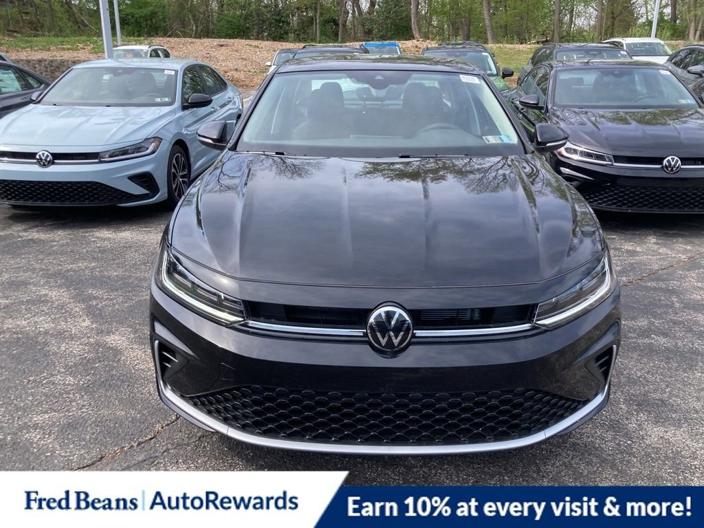 New 2026 Volkswagen Jetta SEL image 2